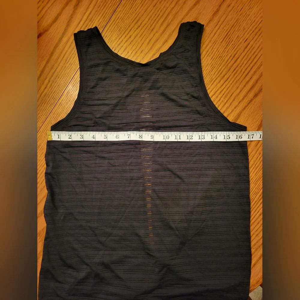 Lululemon Meet Halfway Tie Back Tank Top Black Size 6 Sheer Burnout